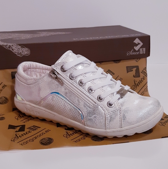 🦘KangaROOS - Picture 2 of 7